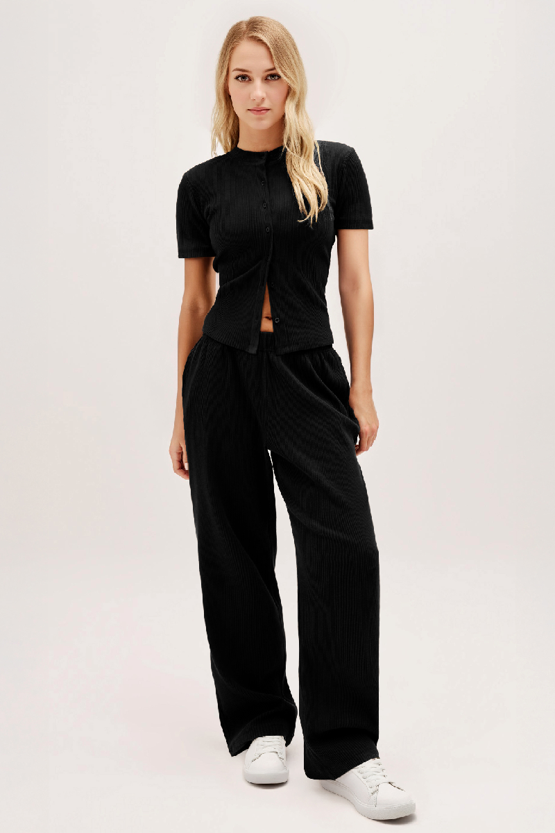 Short-Sleeve Button Top & Wide-Leg Trousers Set - Clean Minimal