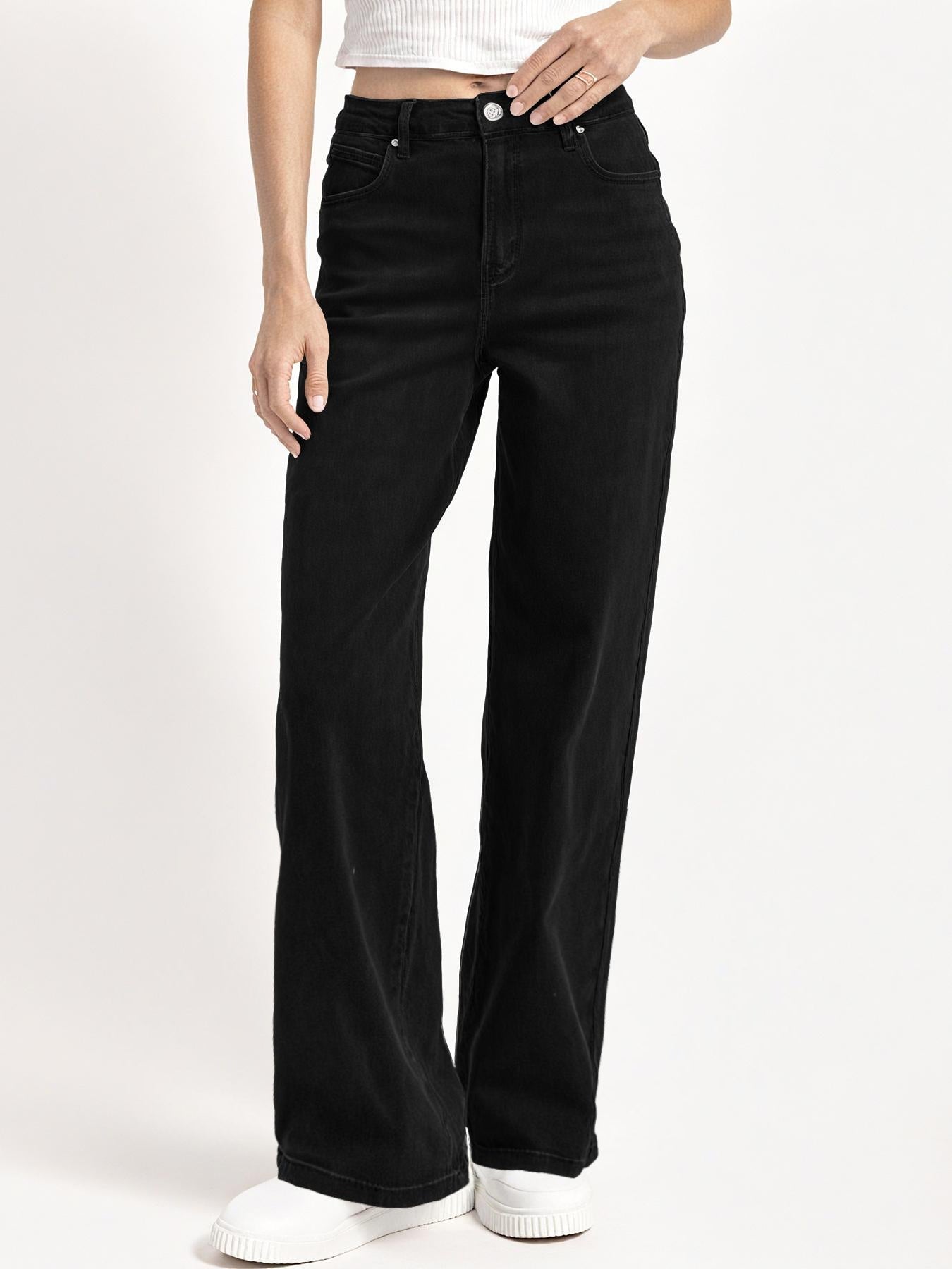 Mid-Rise Stretch Wide-Leg Jeans β Multi-Pocket Design