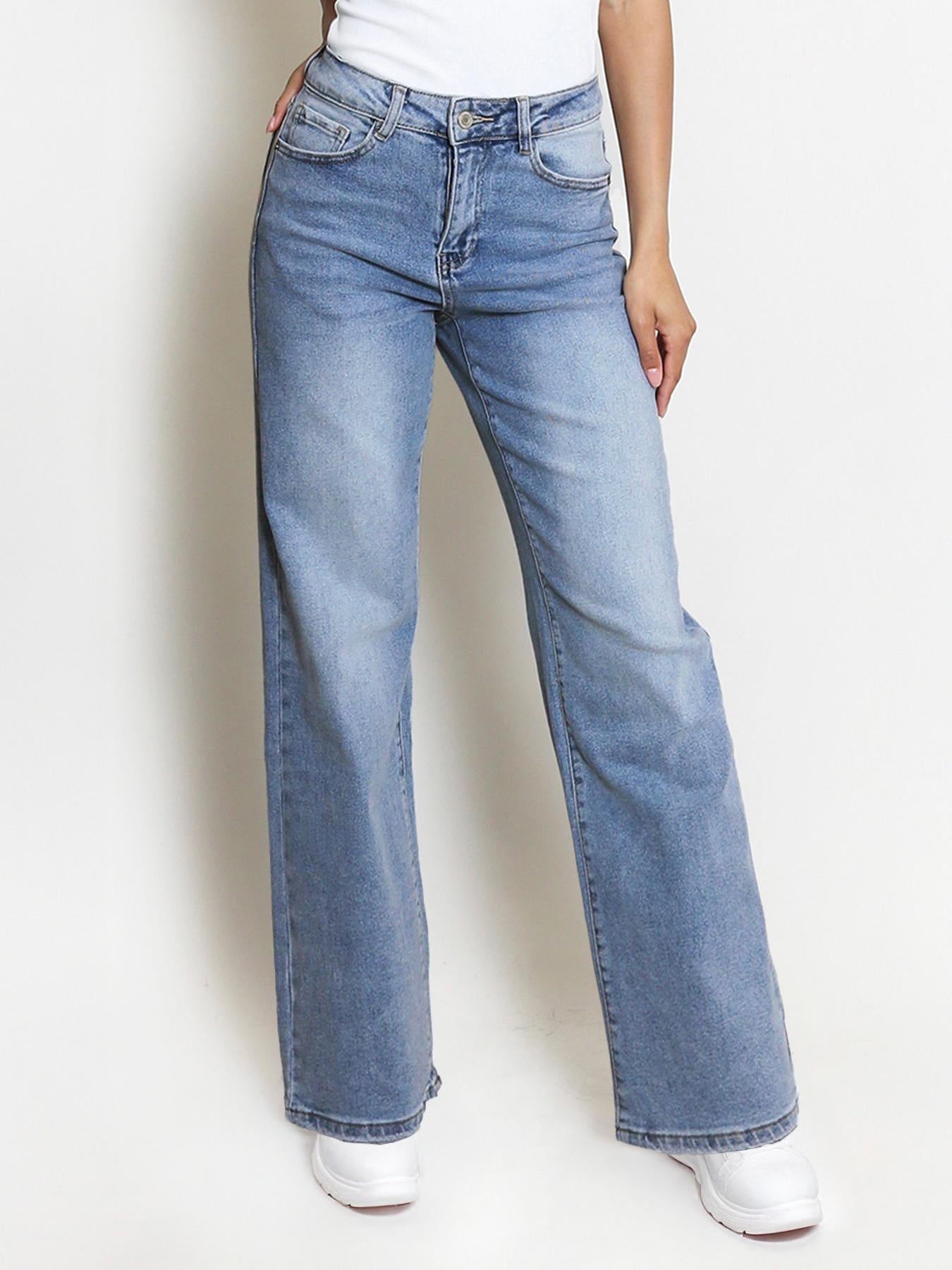 Mid-Rise Stretch Wide-Leg Jeans β Multi-Pocket Design