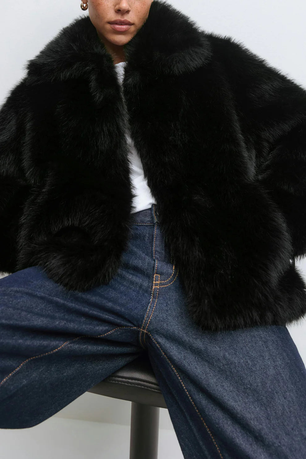 Plush Faux-Fur Jacket – Oversized Collar, Luxe Soft Touch