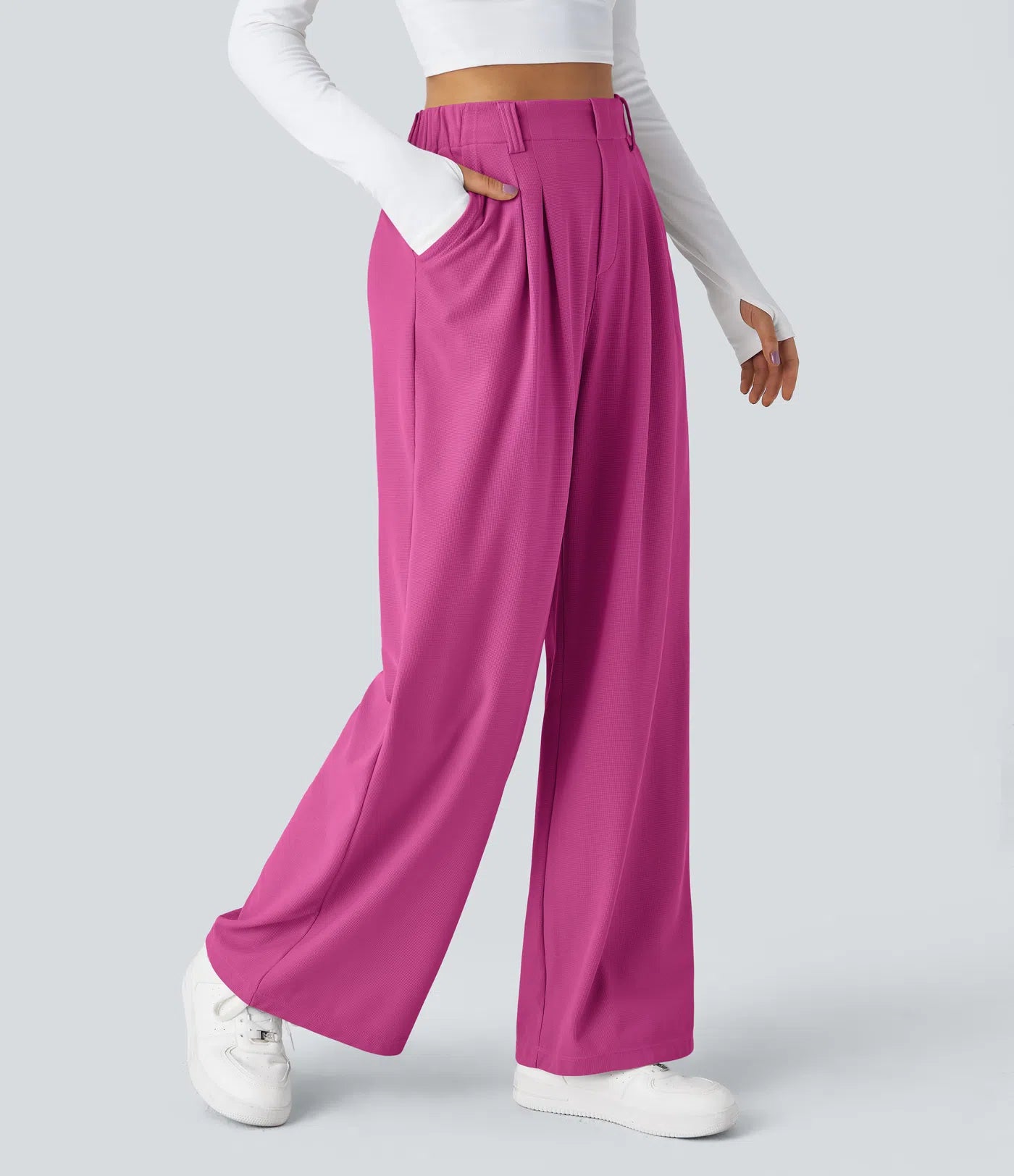 Embossed Wide-Leg Tailored Pants – High-Waist Fit