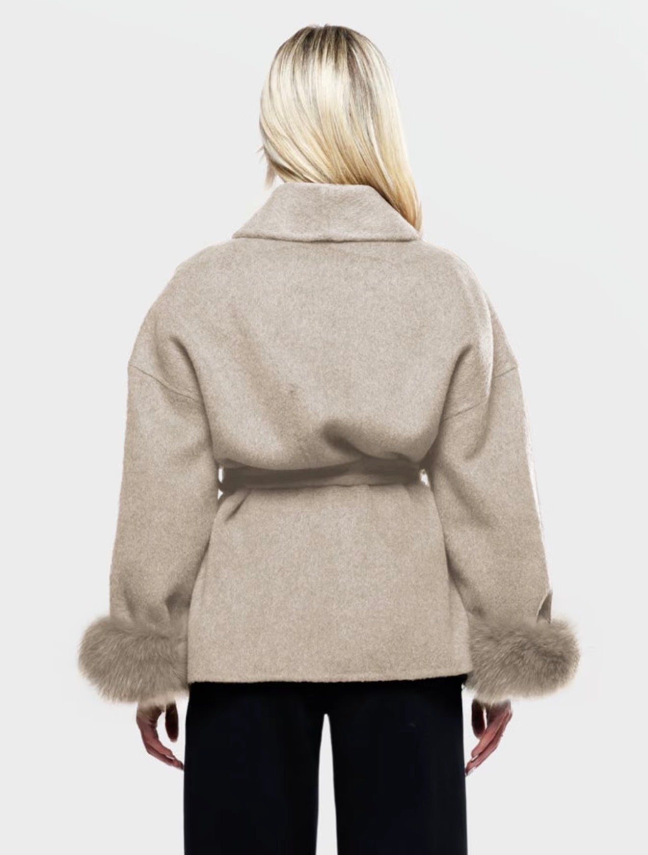 Wool Coat – Refined Warmth, Timeless Elegance