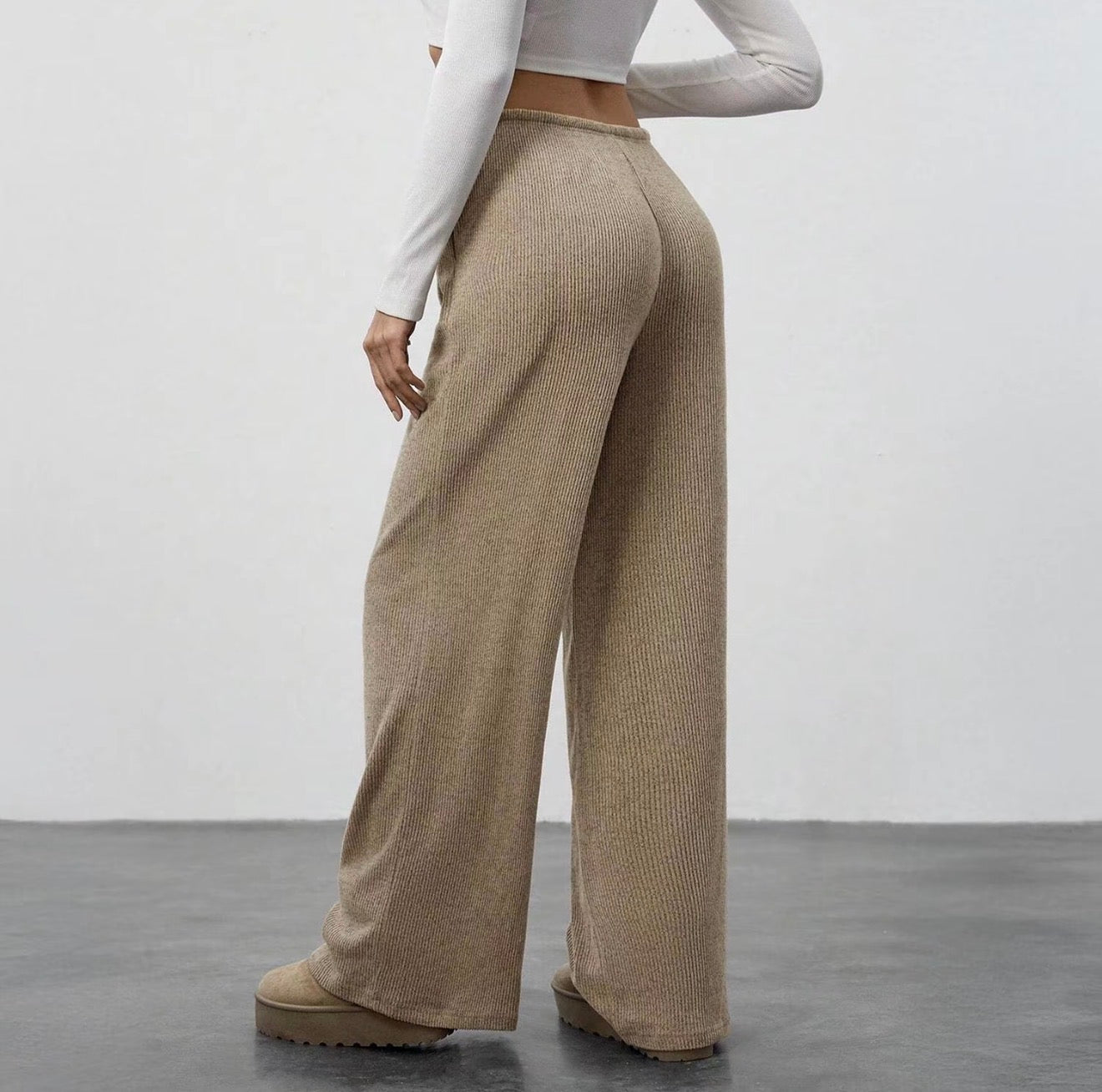 Casual Wide-Leg Track Pants – High Waist Style