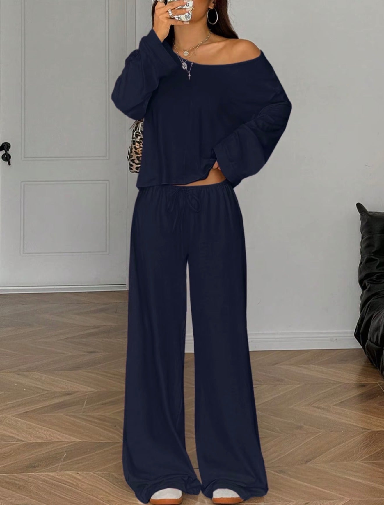 The Soft Lounge Set – Effortless Elegance, All-Day Comfort