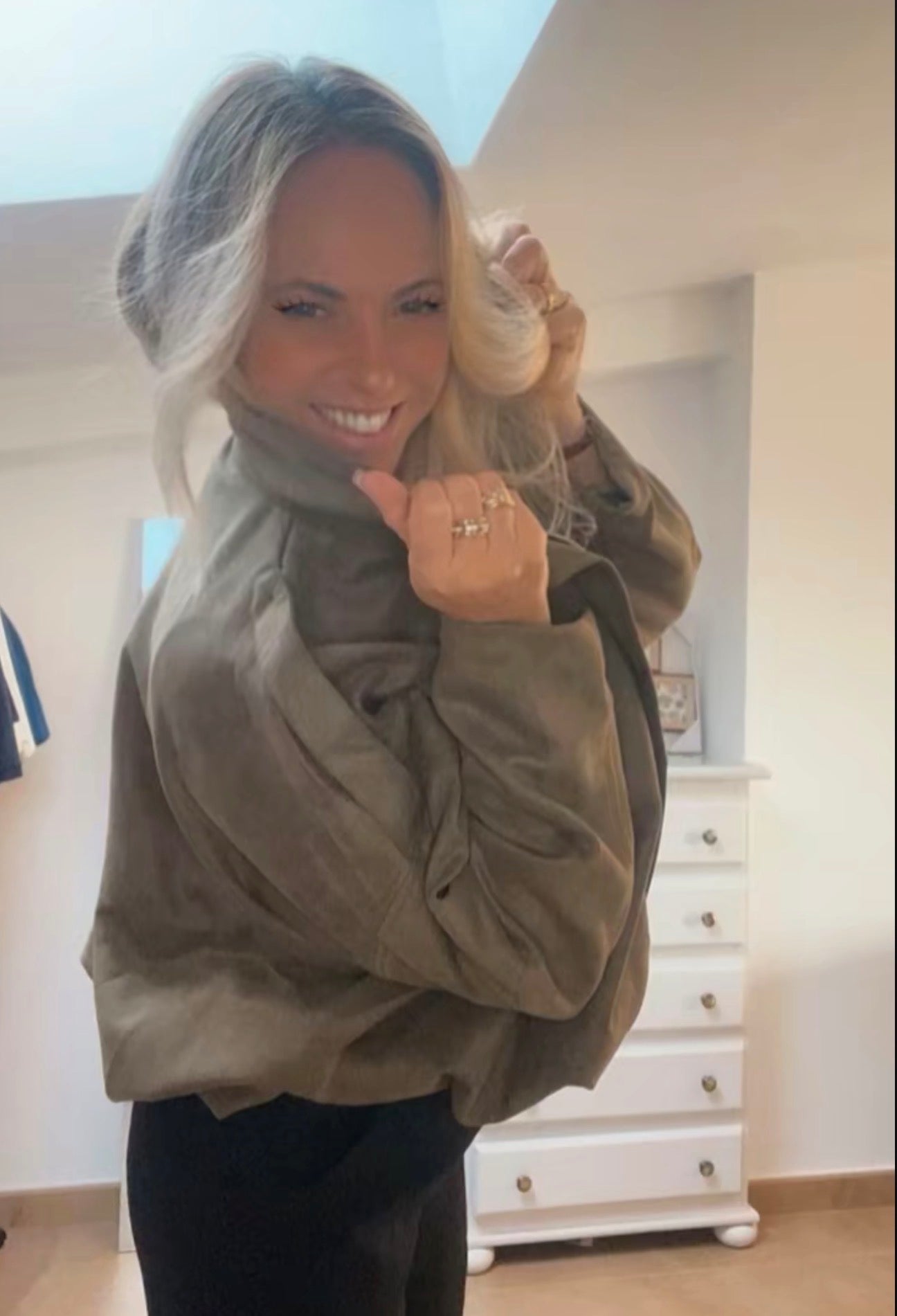 PHOTO Vintage Oversized Suede Bomber Jacket - Relaxed Zip Fit