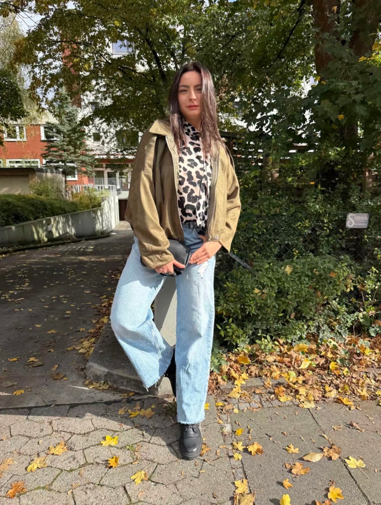 PHOTO Vintage Oversized Suede Bomber Jacket - Relaxed Zip Fit