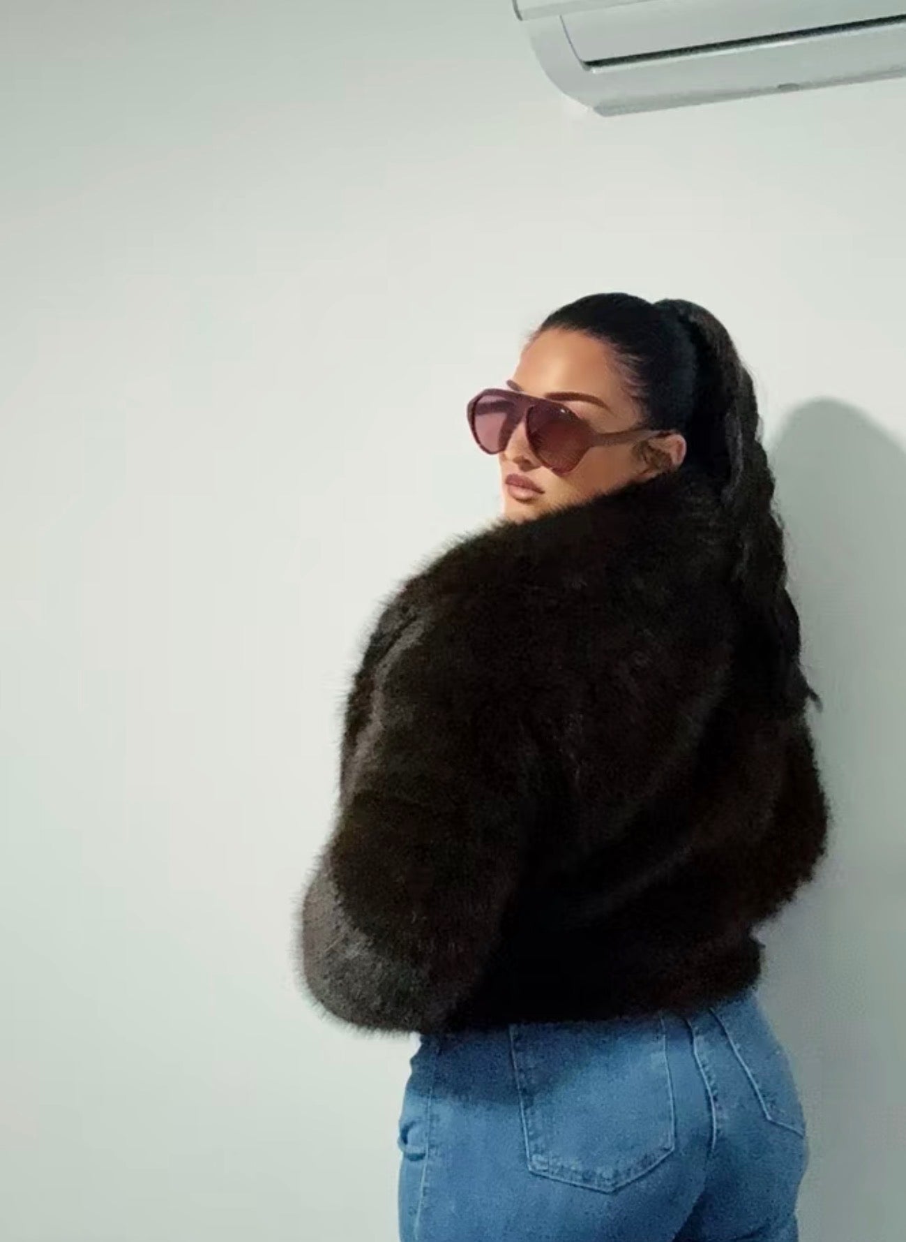 PHOTO Plush Faux-Fur Jacket – Oversized Collar, Luxe Soft Touch