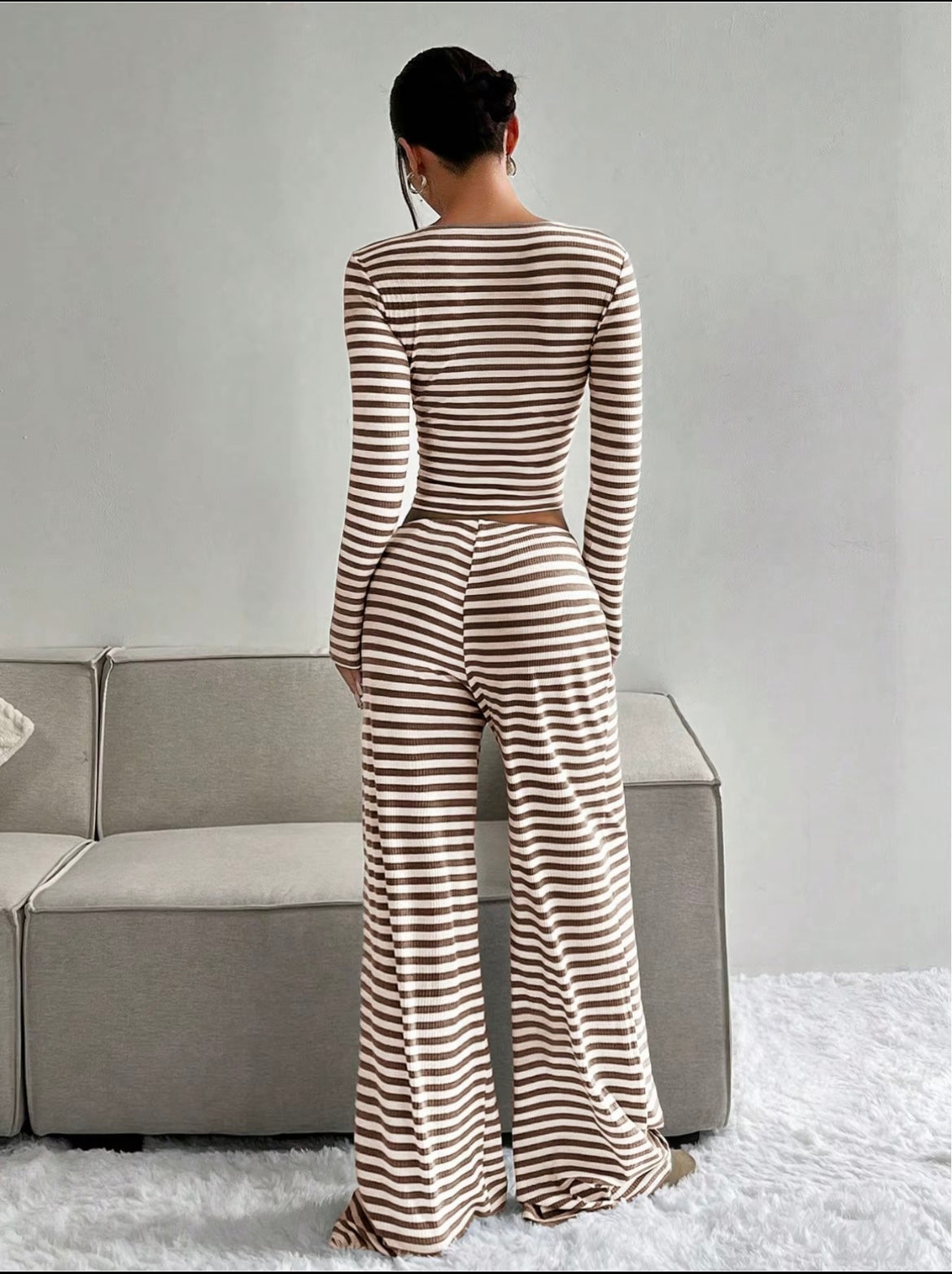 Two-Piece Stripe Set – Square-Neck Crop & Drawstring Wide-Leg Pants