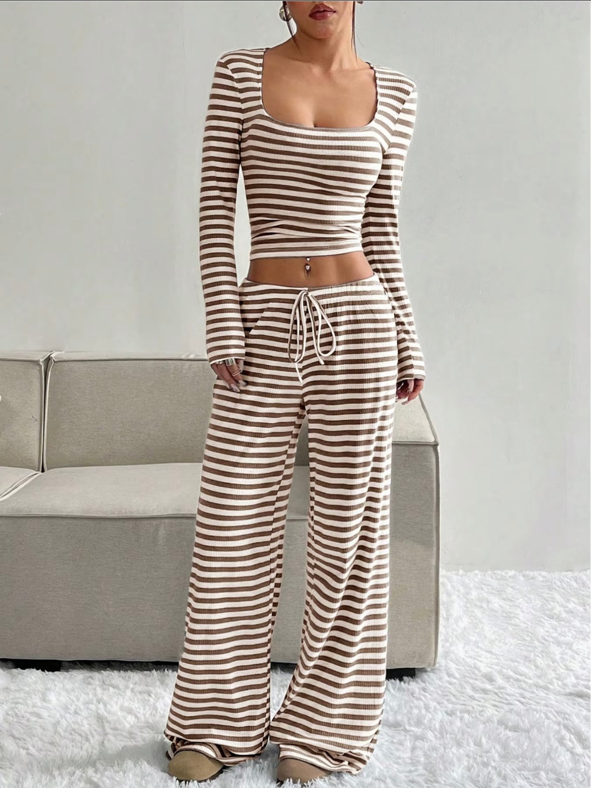 Two-Piece Stripe Set – Square-Neck Crop & Drawstring Wide-Leg Pants