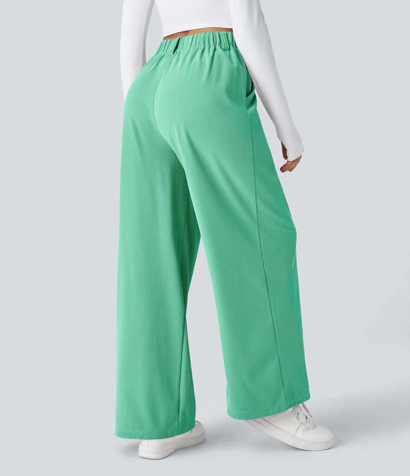 Embossed Wide-Leg Tailored Pants – High-Waist Fit
