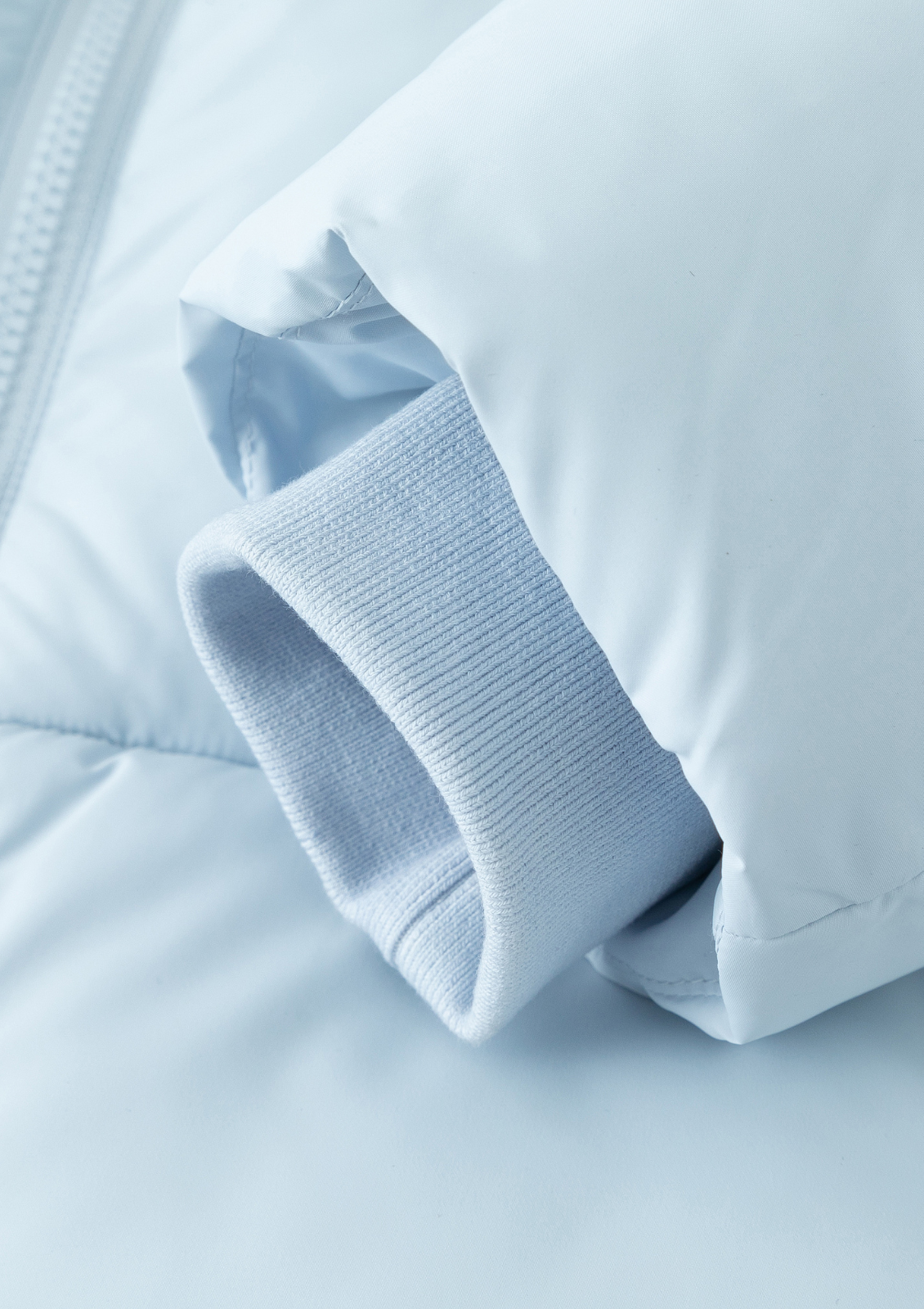 Thermal Puffer Jacket – Removable Hood & Deep Pockets