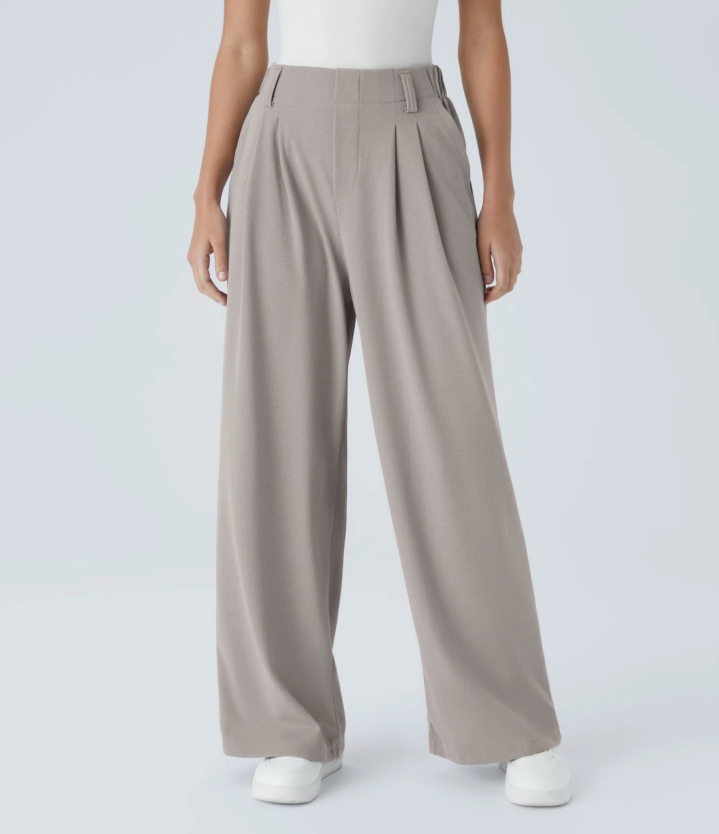 Embossed Wide-Leg Tailored Pants – High-Waist Fit