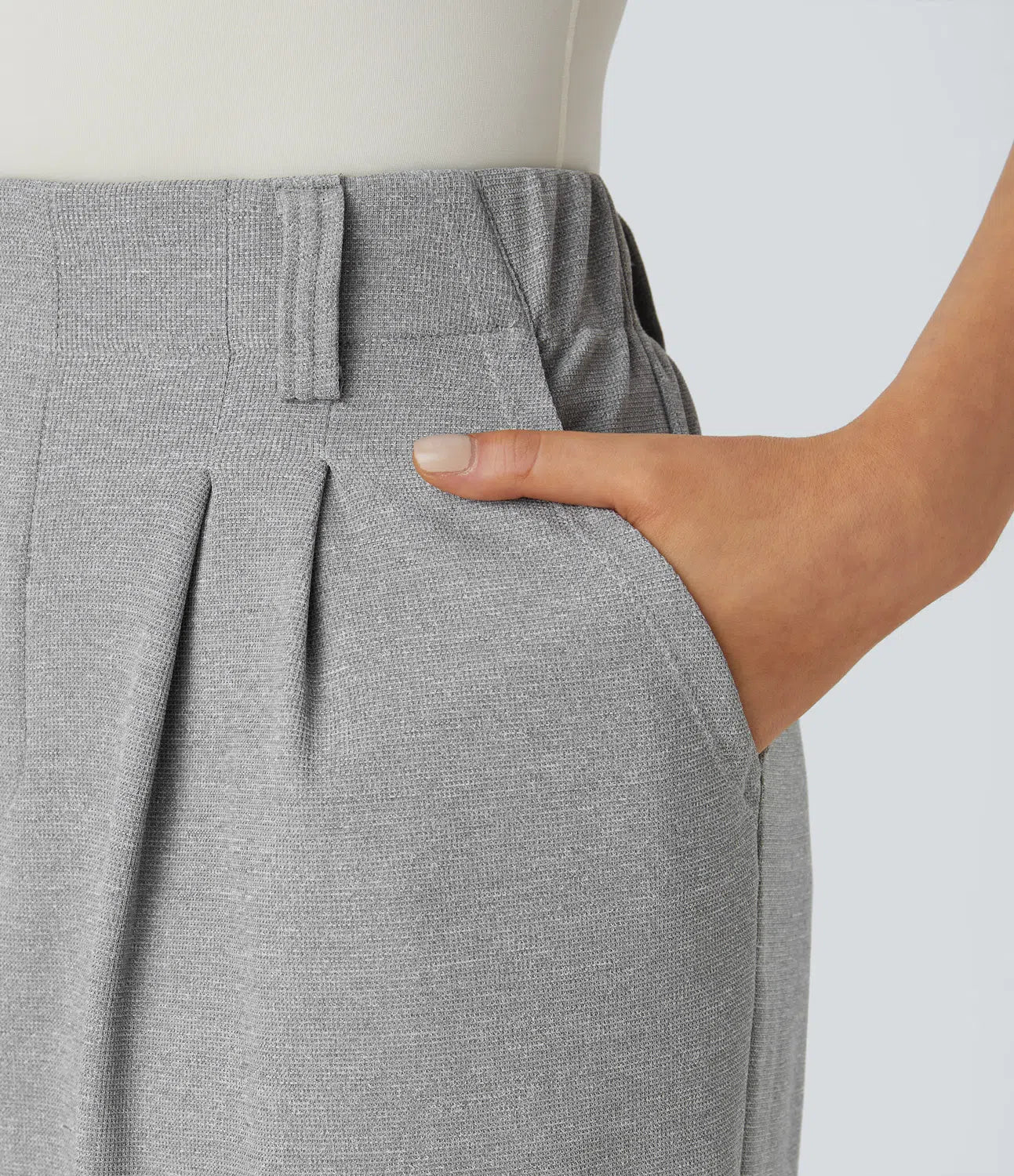 Embossed Wide-Leg Tailored Pants – High-Waist Fit