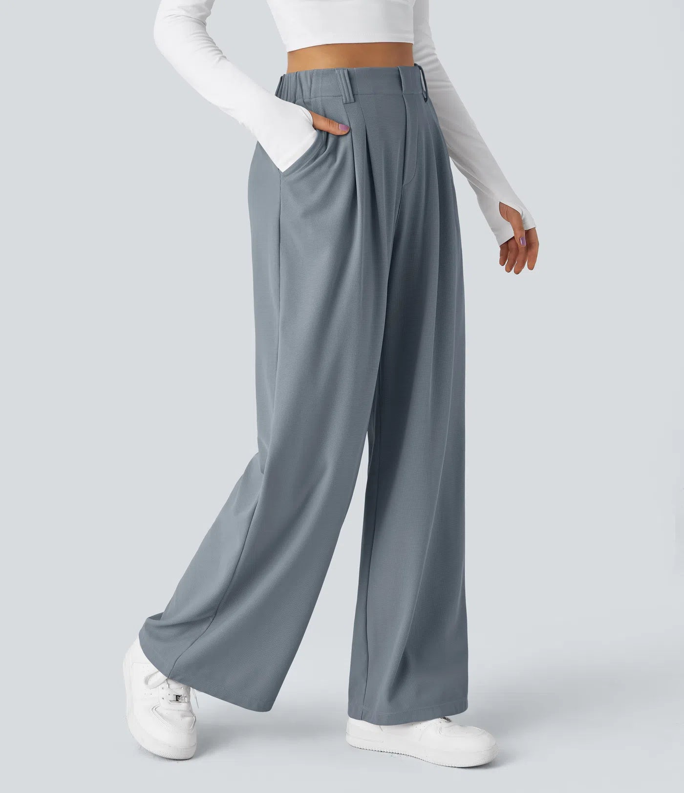 Embossed Wide-Leg Tailored Pants – High-Waist Fit