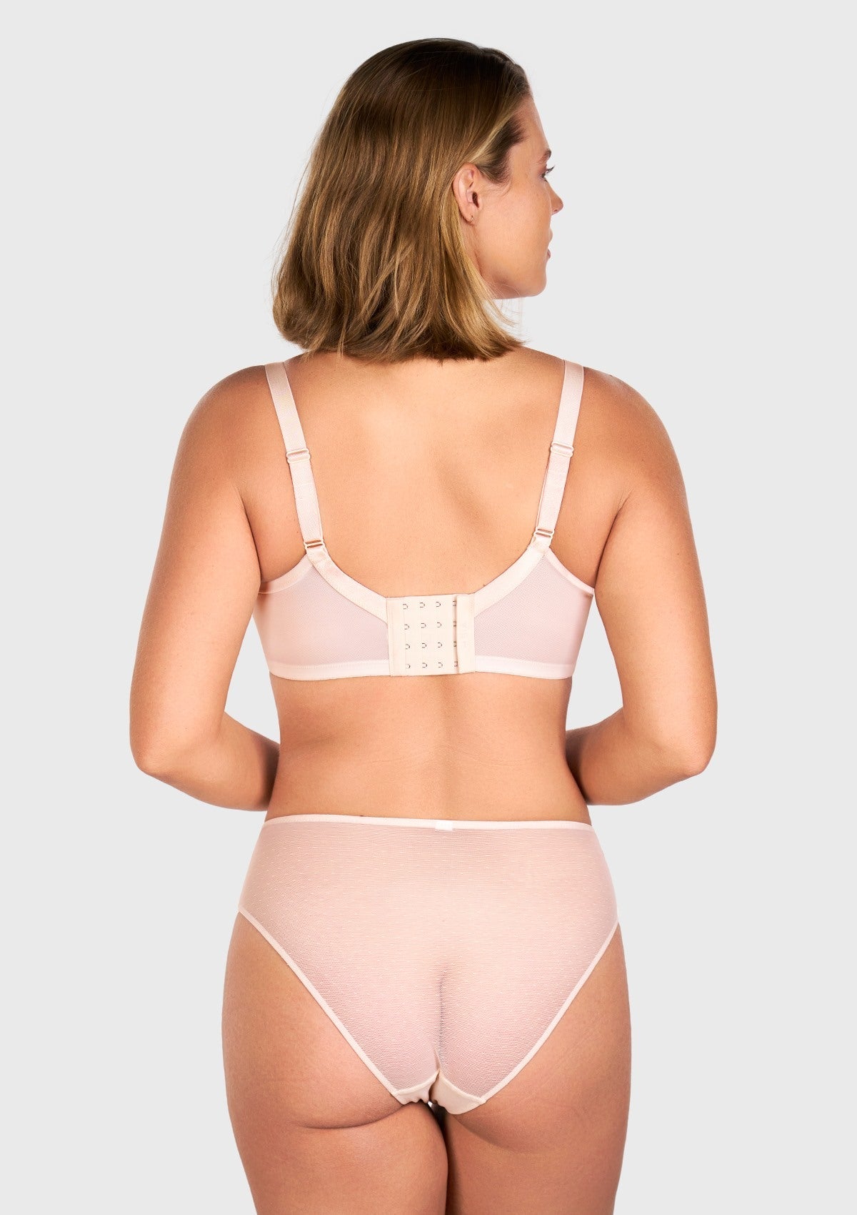 (Cardi B recommends)Enchante Unlined Lace Underwire Bra