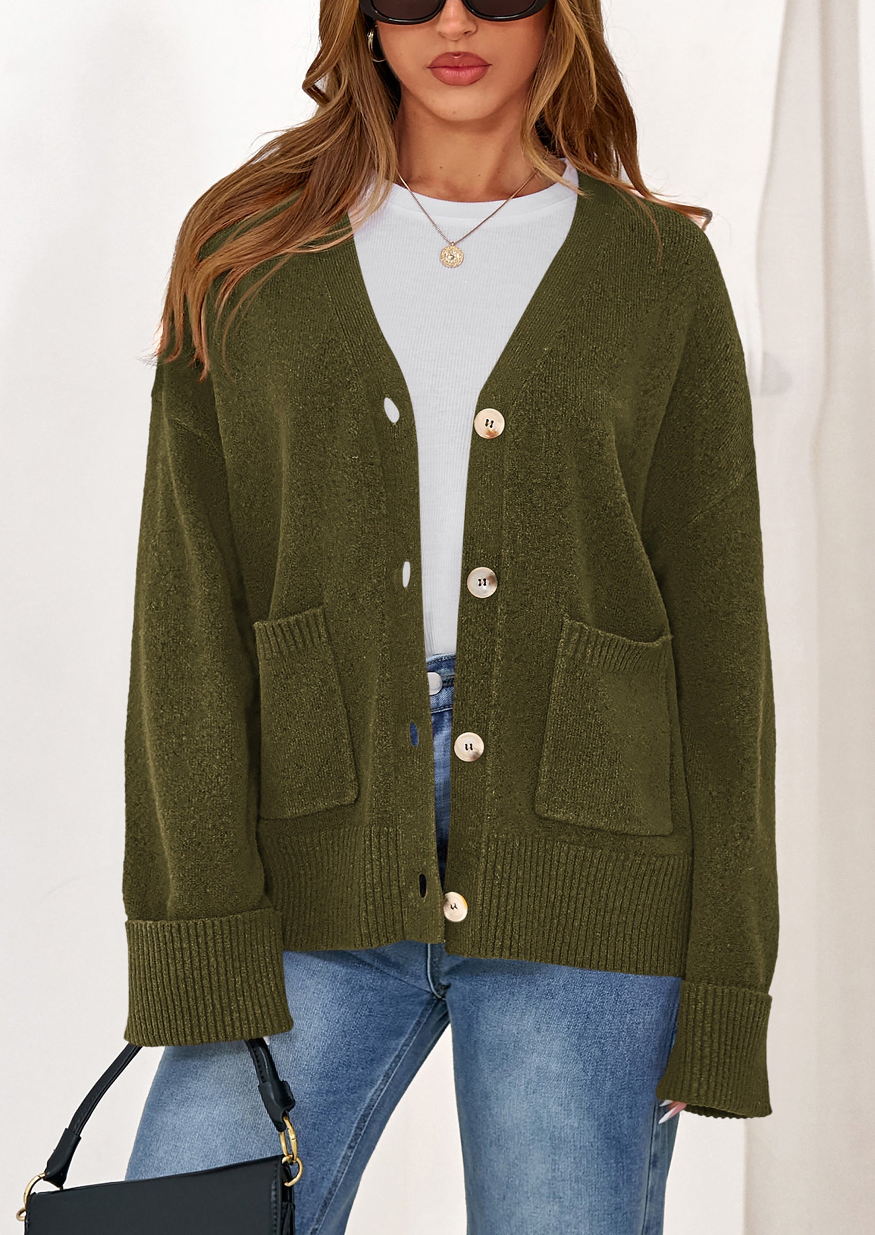 Oversized Chunky Knit Cardigan – V-Neck Button Front