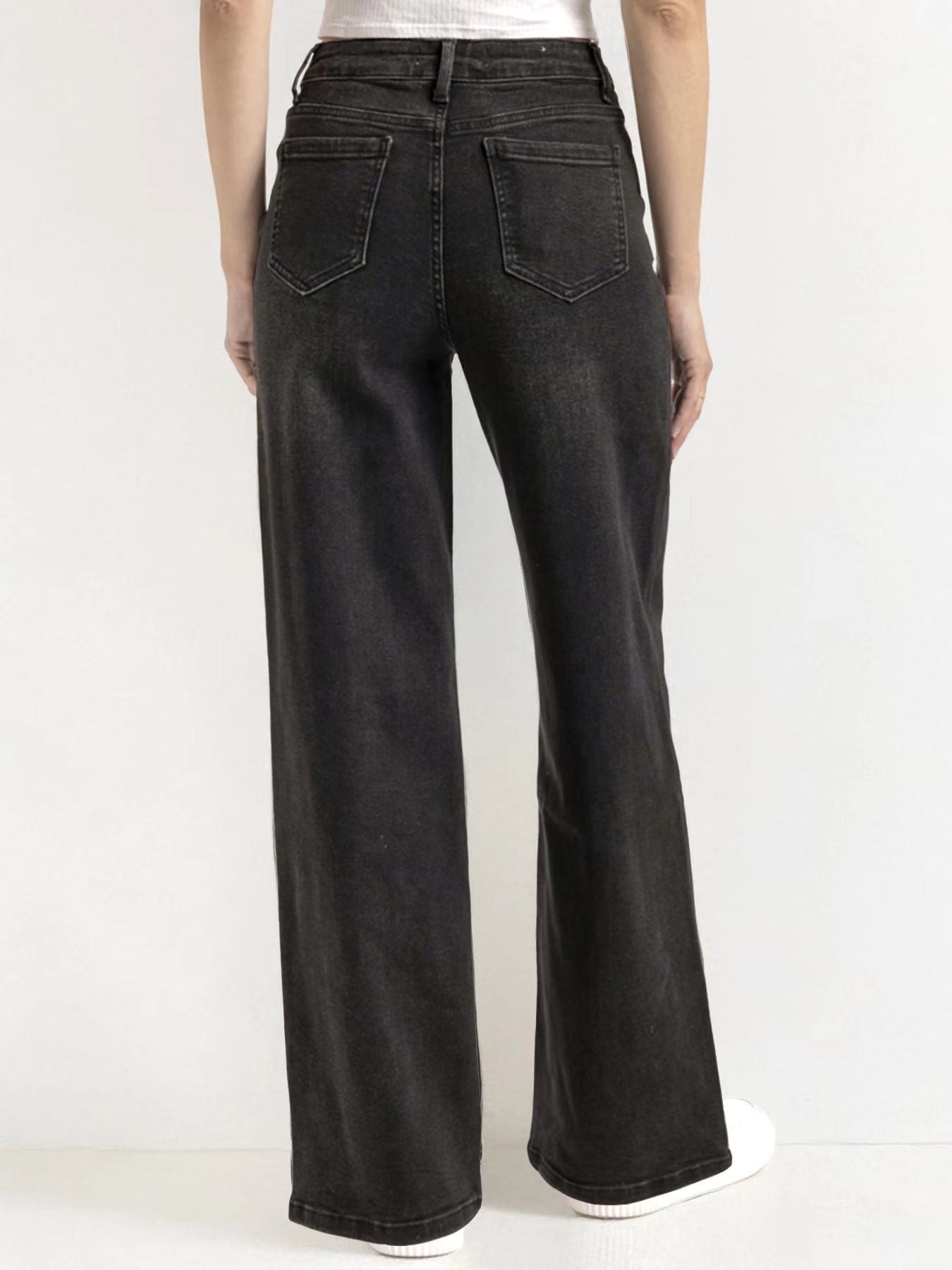 Mid-Rise Stretch Wide-Leg Jeans – Multi-Pocket Design