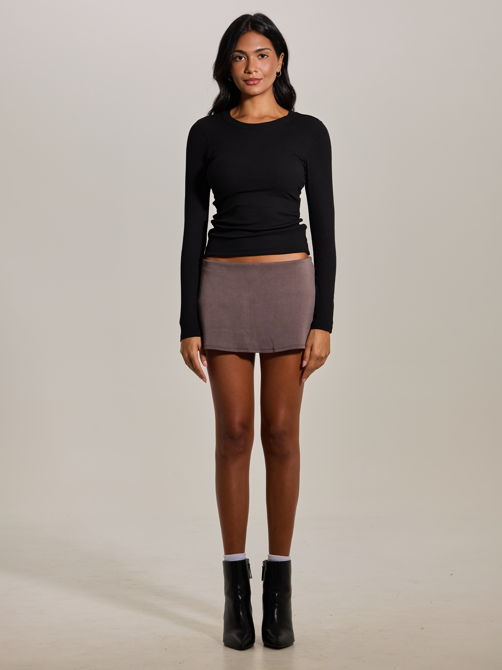 Ribbed Crew Neck Long Sleeve - Build-in Padding