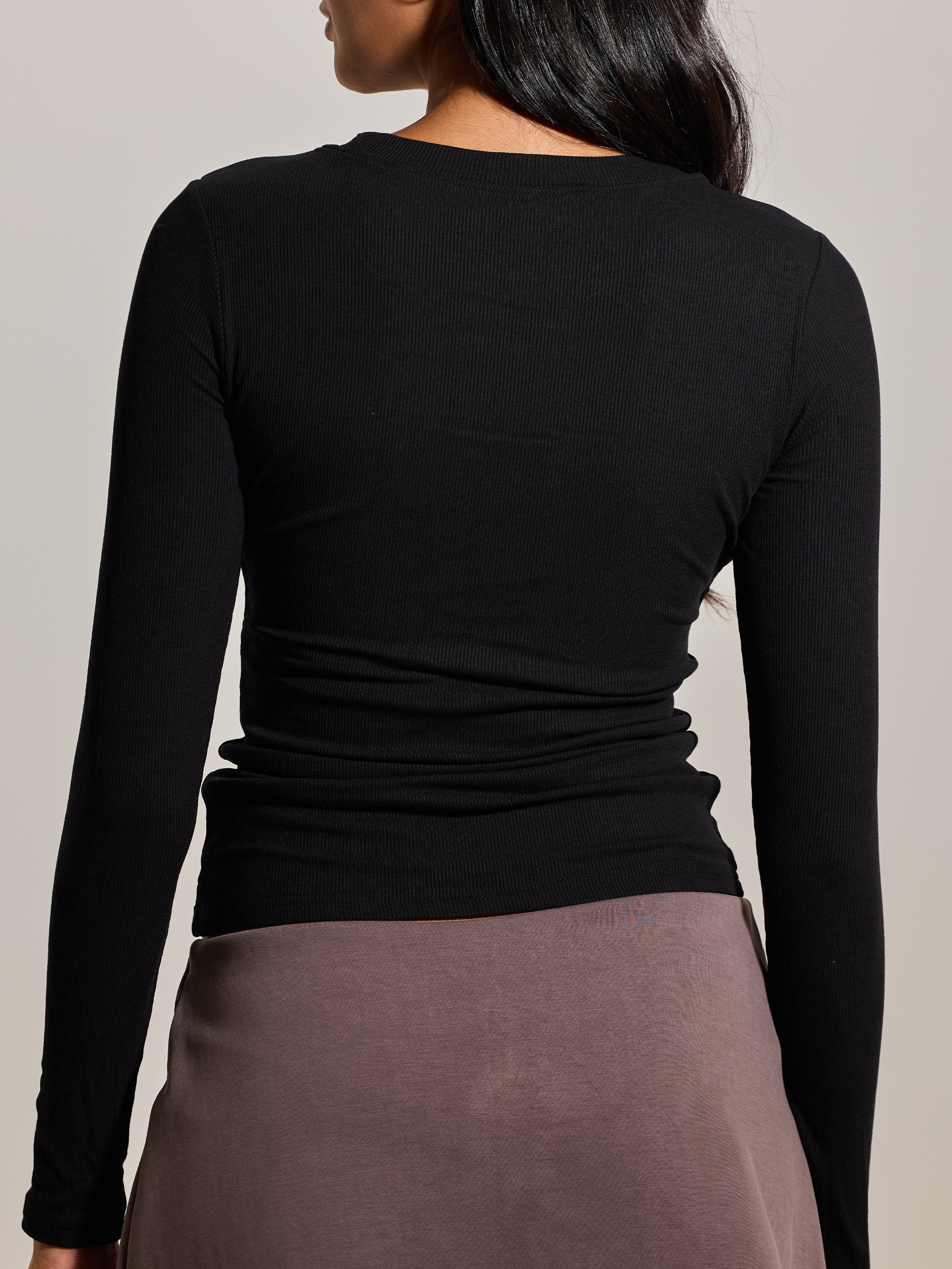 Ribbed Crew Neck Long Sleeve - Build-in Padding