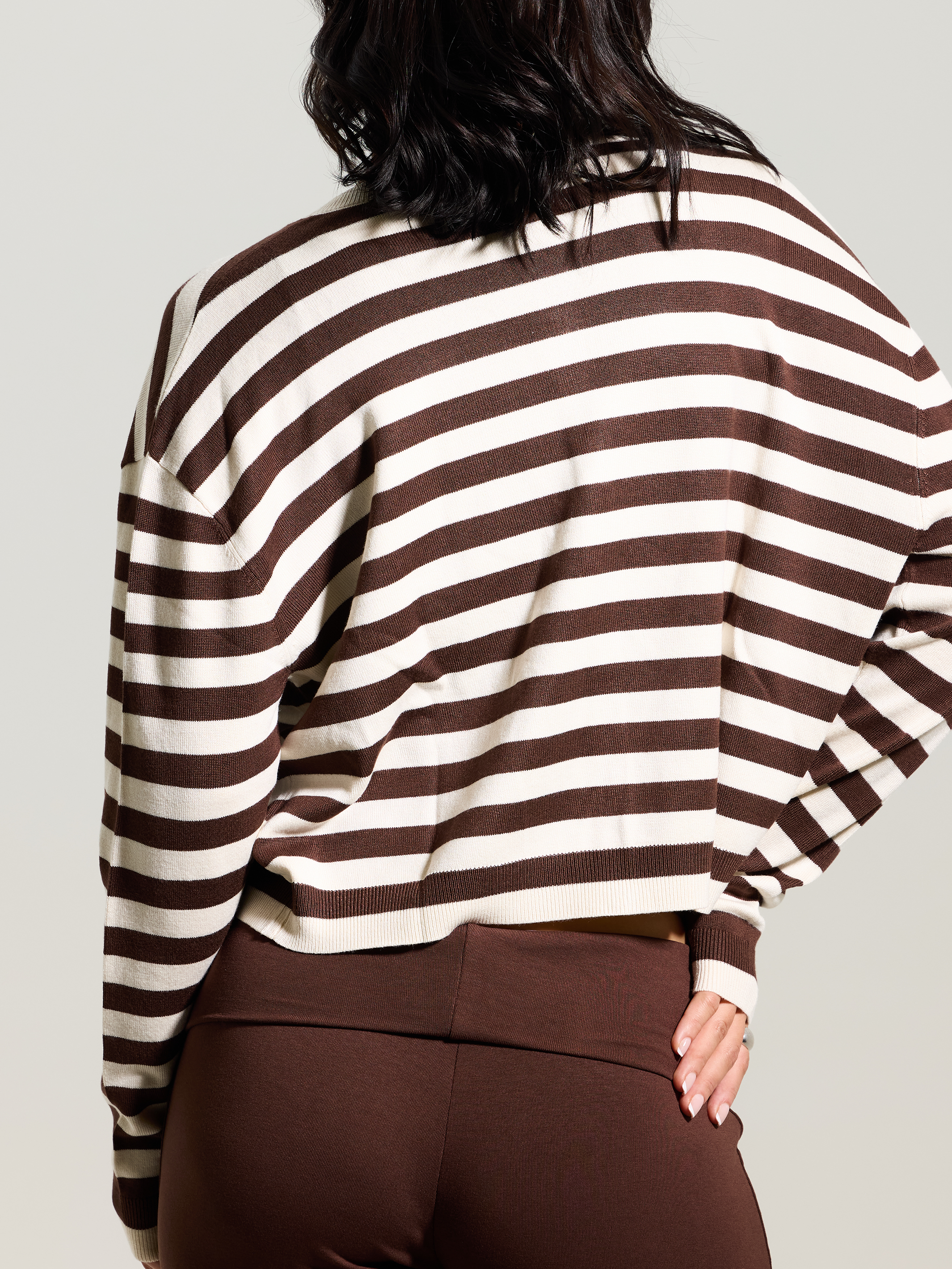 Striped Knit Cardigan – Cropped Buttoned Fit