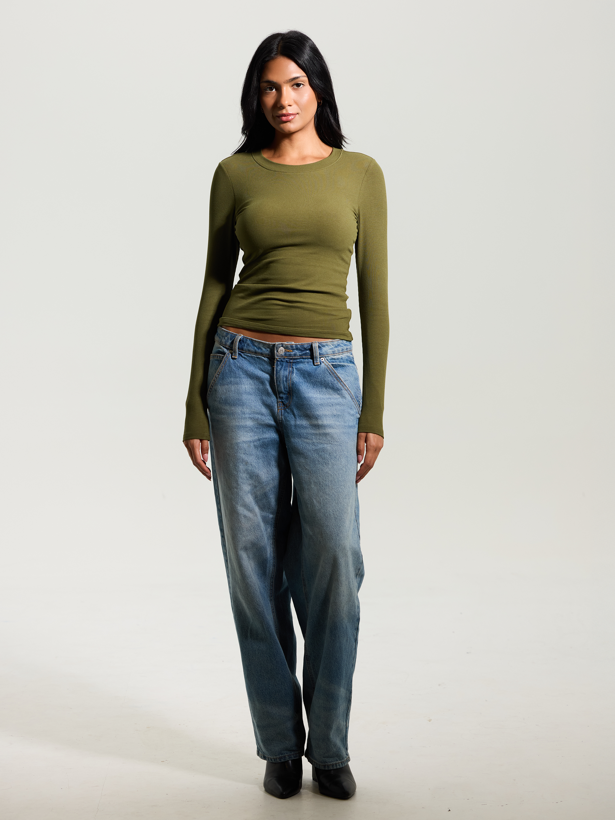 Ribbed Crew Neck Long Sleeve - Build-in Padding