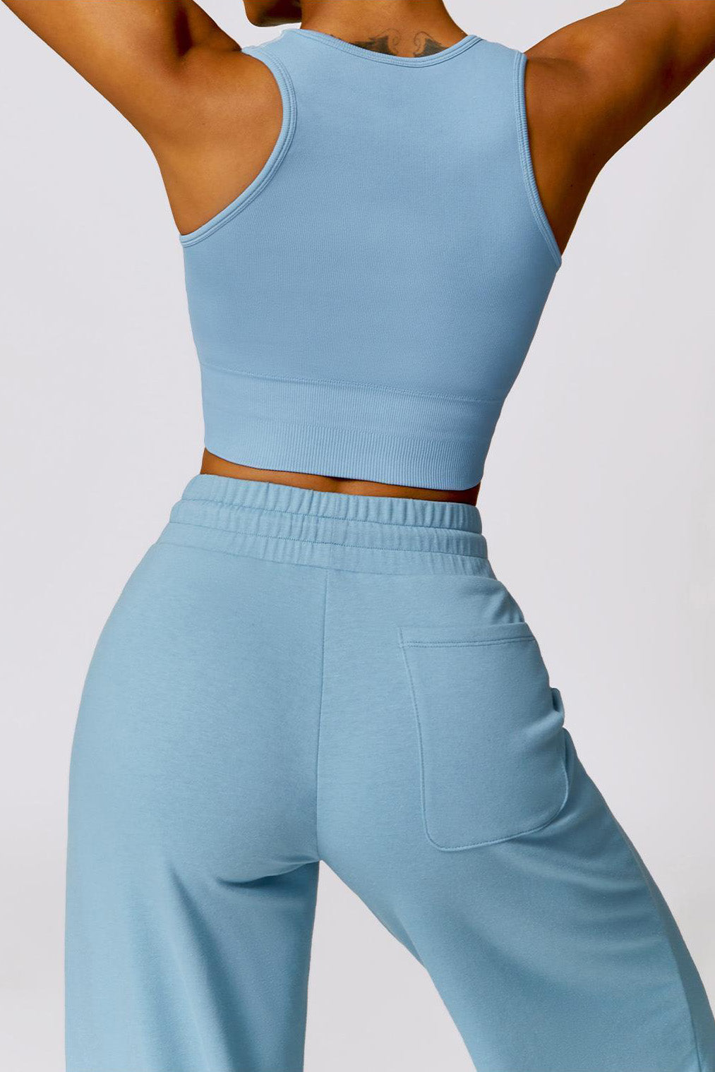 Seamless U-Neck Shaping Crop Tank – Built-In Cups, High Stretch