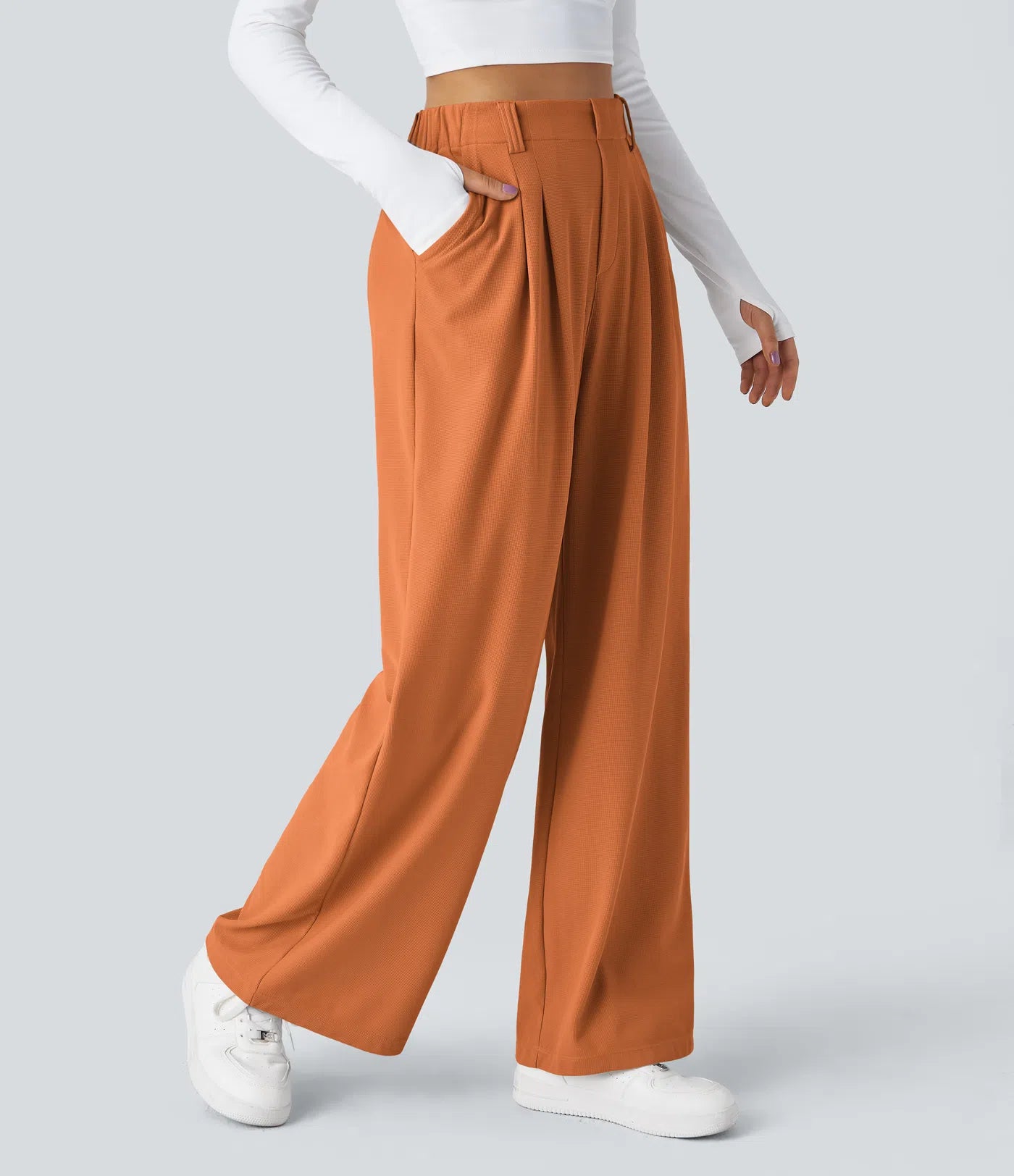 Embossed Wide-Leg Tailored Pants – High-Waist Fit