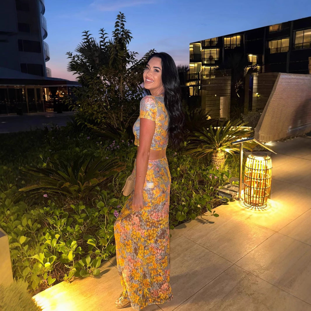 Amaris | Floral Print Two-Piece Set – Vibrant, Feminine, Effortless