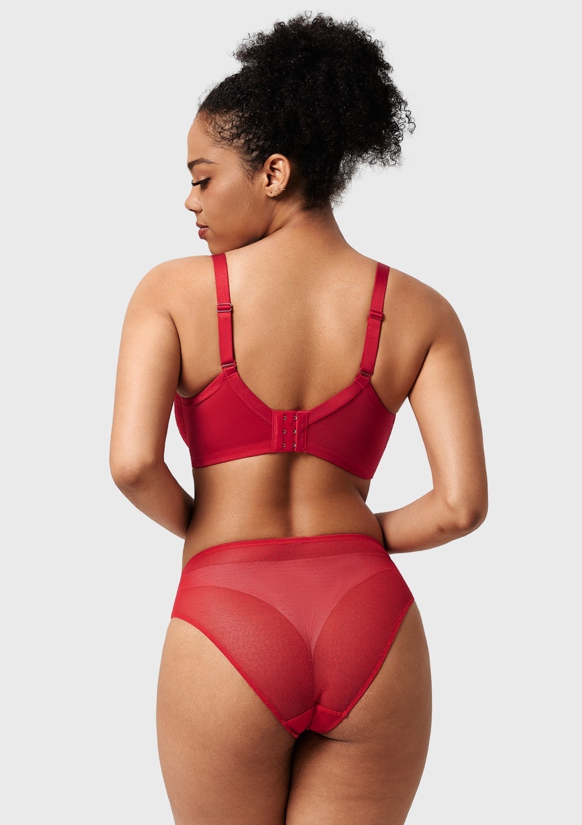 (Cardi B recommends)Enchante Unlined Lace Underwire Bra