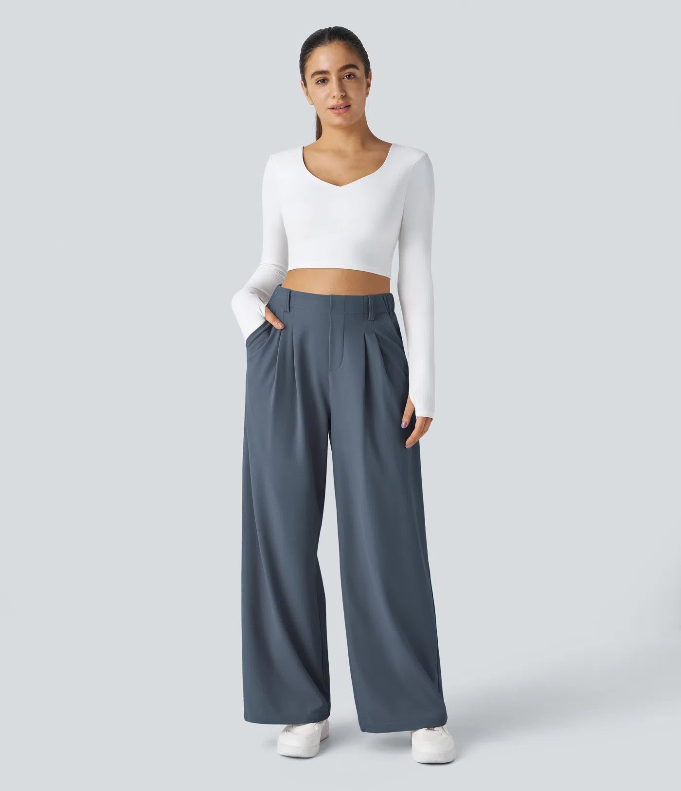 Embossed Wide-Leg Tailored Pants – High-Waist Fit