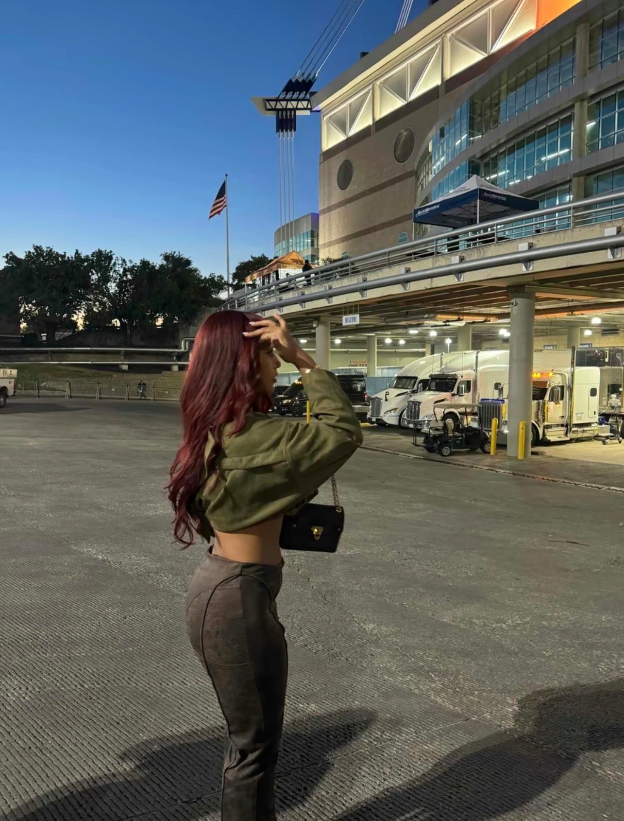 PHOTO Vintage Oversized Suede Bomber Jacket - Relaxed Zip Fit