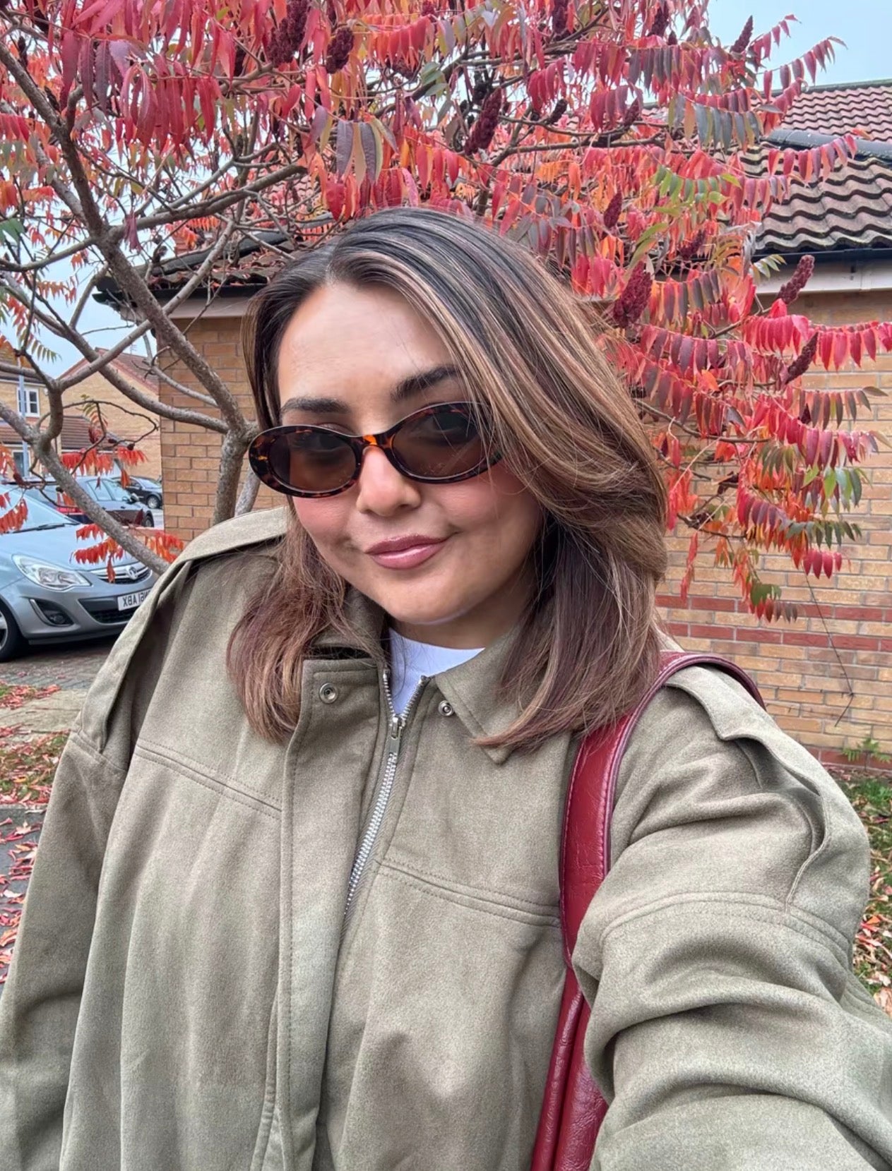 PHOTO Vintage Oversized Suede Bomber Jacket - Relaxed Zip Fit