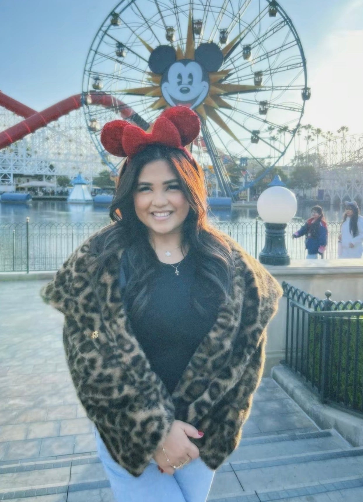 PHOTO Plush Faux-Fur Jacket – Oversized Collar, Luxe Soft Touch