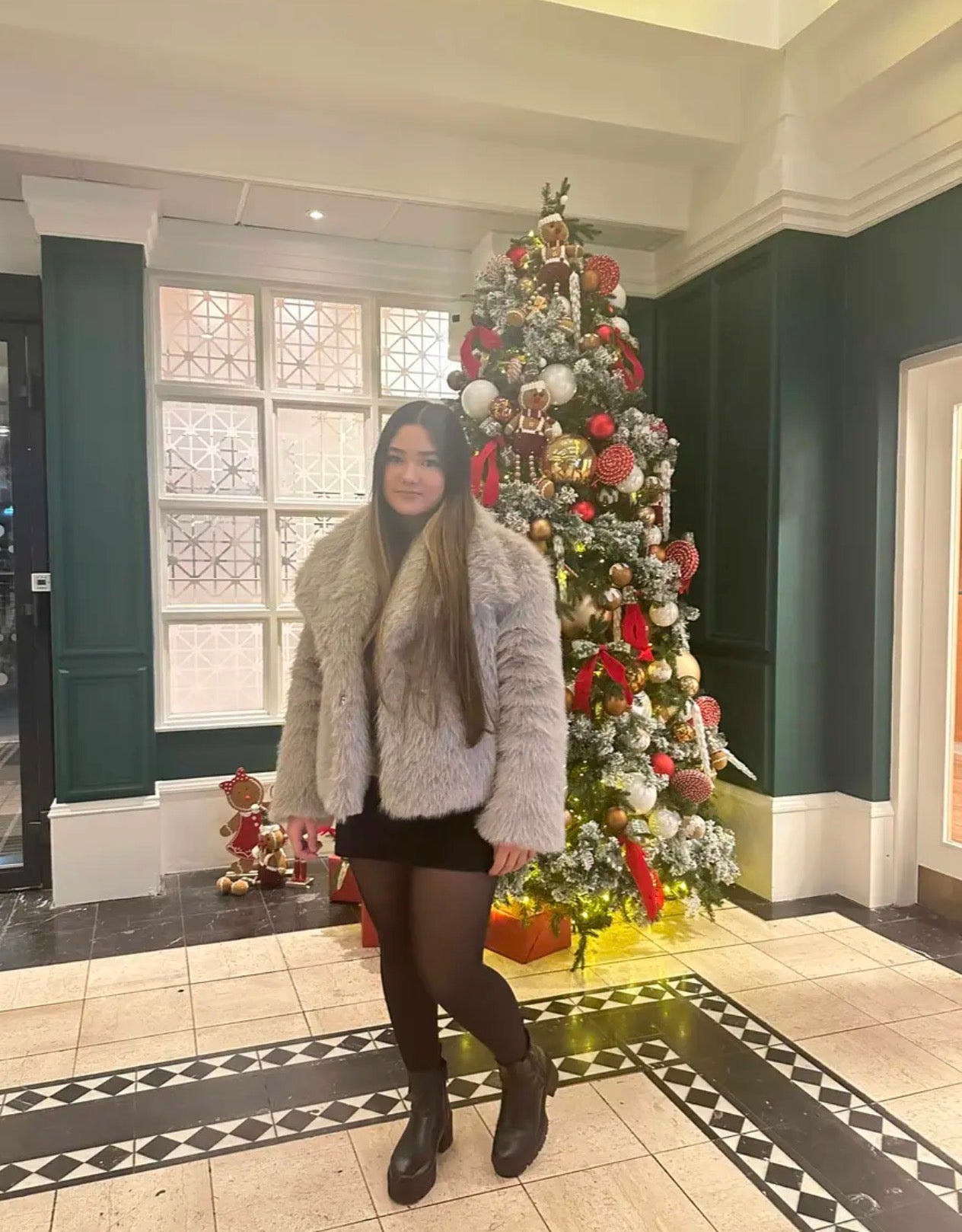 PHOTO Plush Faux-Fur Jacket – Oversized Collar, Luxe Soft Touch