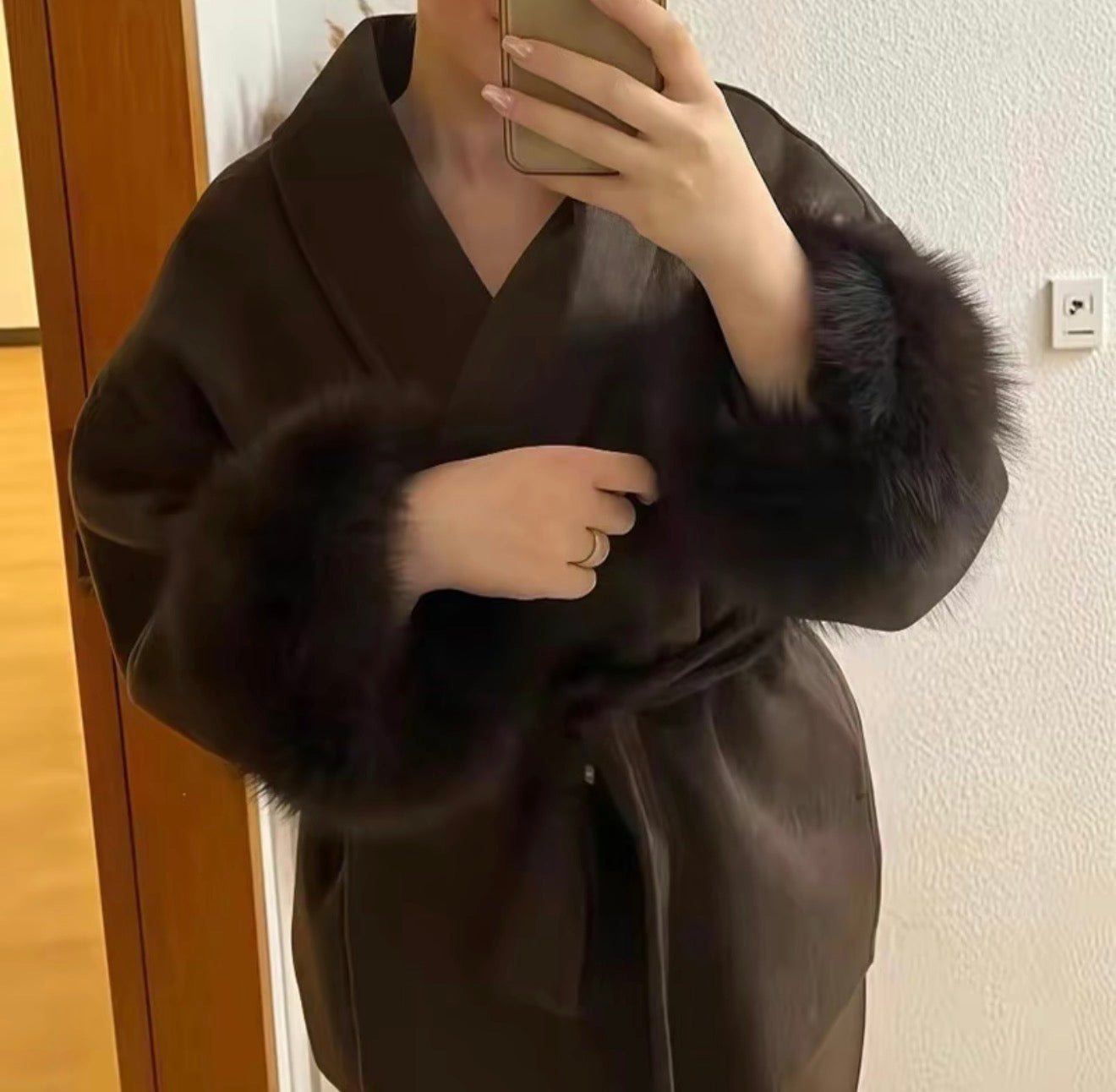 PHOTO POUR WRAM COAT