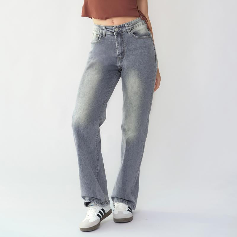 Mid-Rise Stretch Wide-Leg Jeans – Multi-Pocket Design