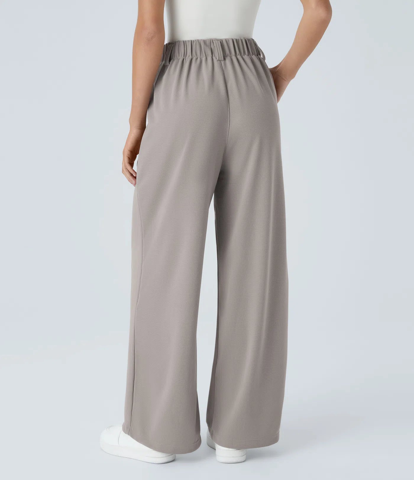 Embossed Wide-Leg Tailored Pants – High-Waist Fit