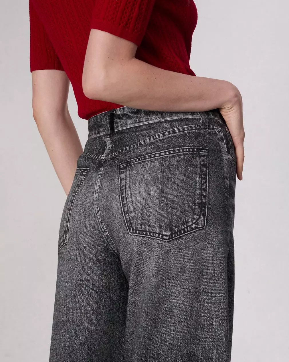 Black Sweatpant Jeans – Relaxed Straight Fit